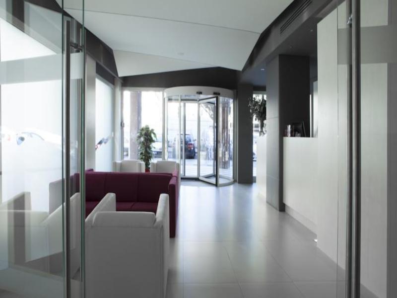 Moderno Hotel Roma Exterior foto