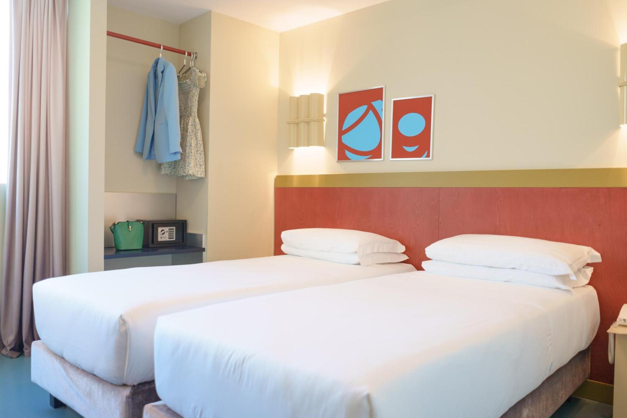 Moderno Hotel Roma Exterior foto