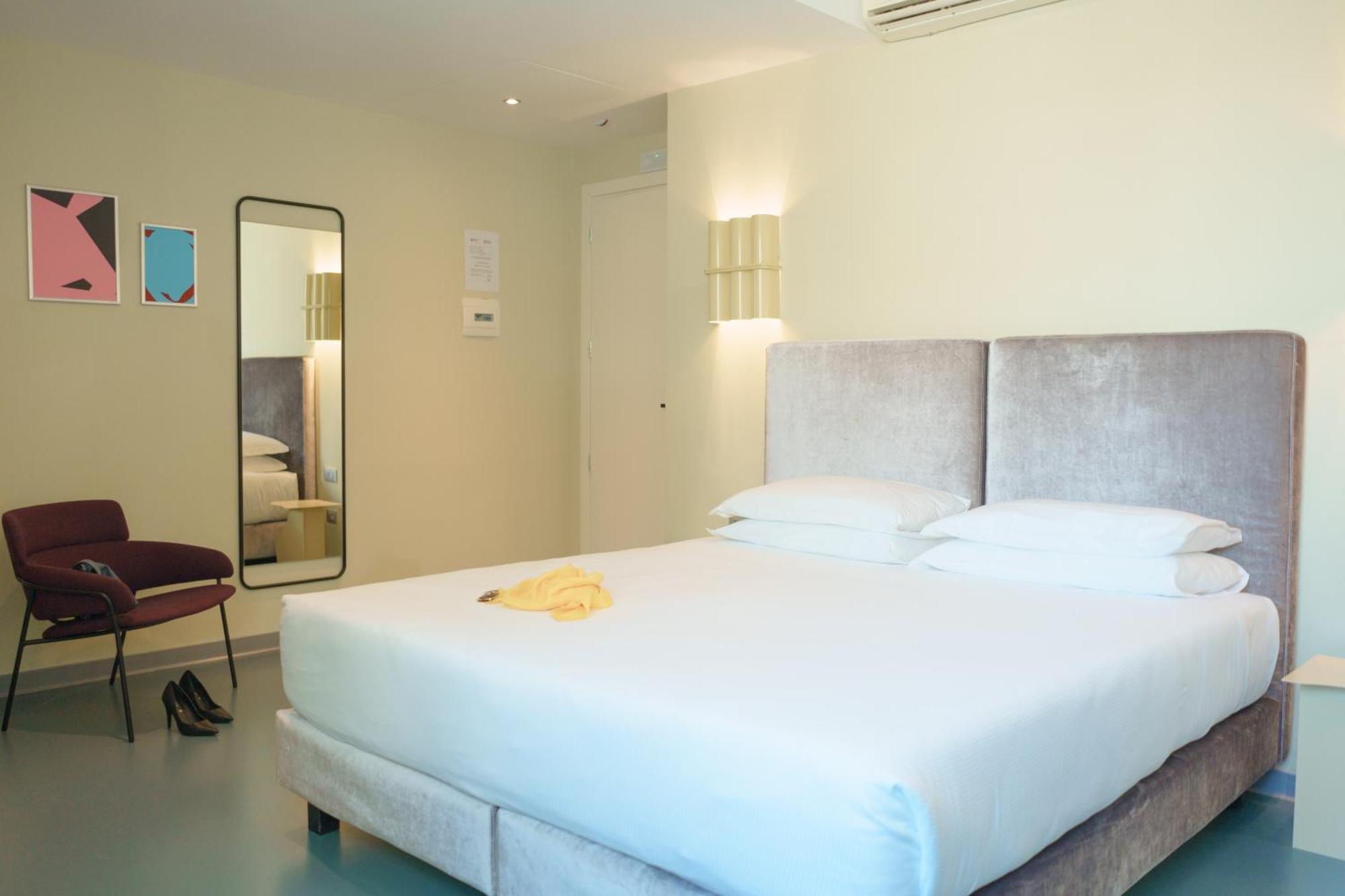Moderno Hotel Roma Exterior foto